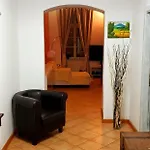Old Square 3 Apartment *