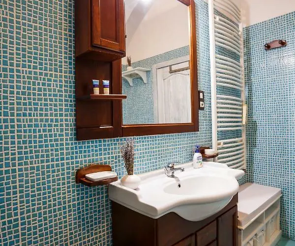 Old Square 3 アパート *