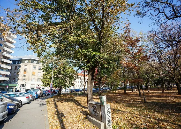 Old Square 3 アパート ティミショアラ