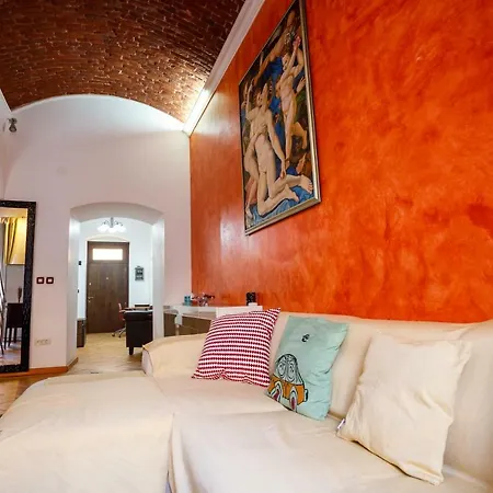 Old Square 3 تيميشورا